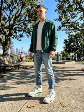 Nike SB x Air Jordan 4 Retro SP 'Pine Green' (Style Code: DR5415-103) Sz 10